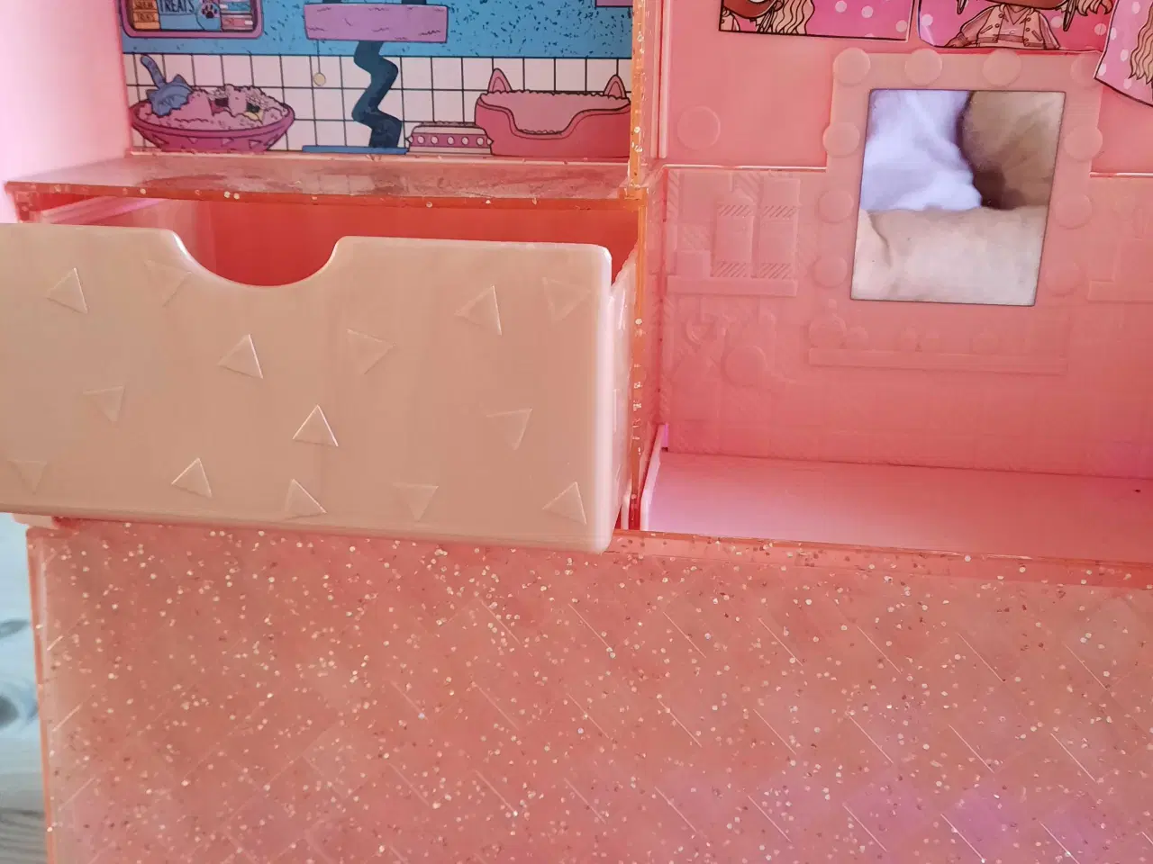 Billede 13 - LOL transporthus med figurer mm