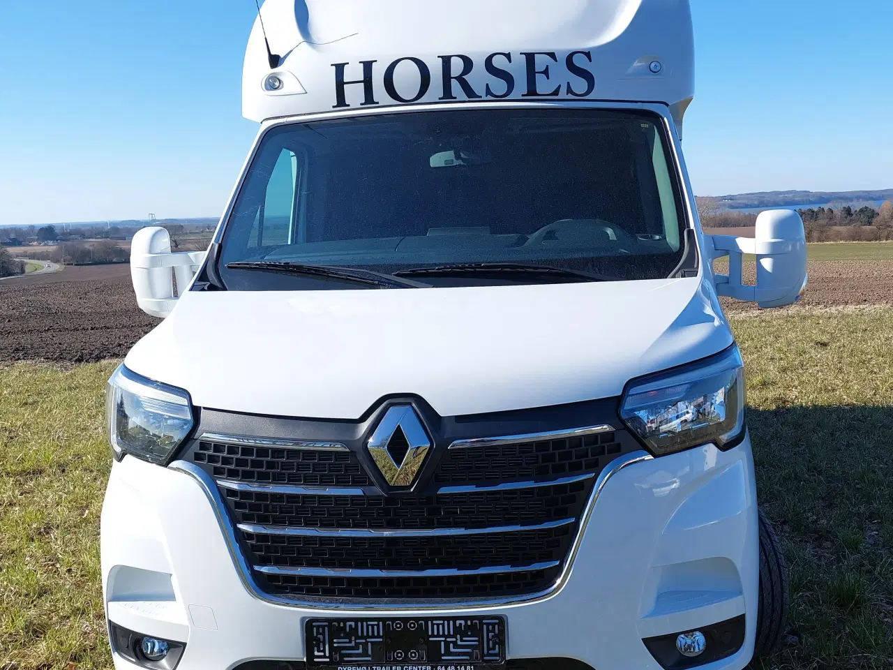 Billede 2 - Corso 2-Hestes Renault Master Hvid