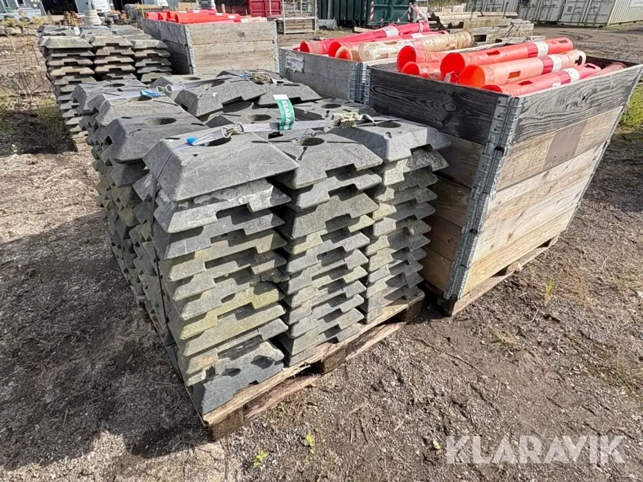 Billede 2 - Trafik kegler og fødder