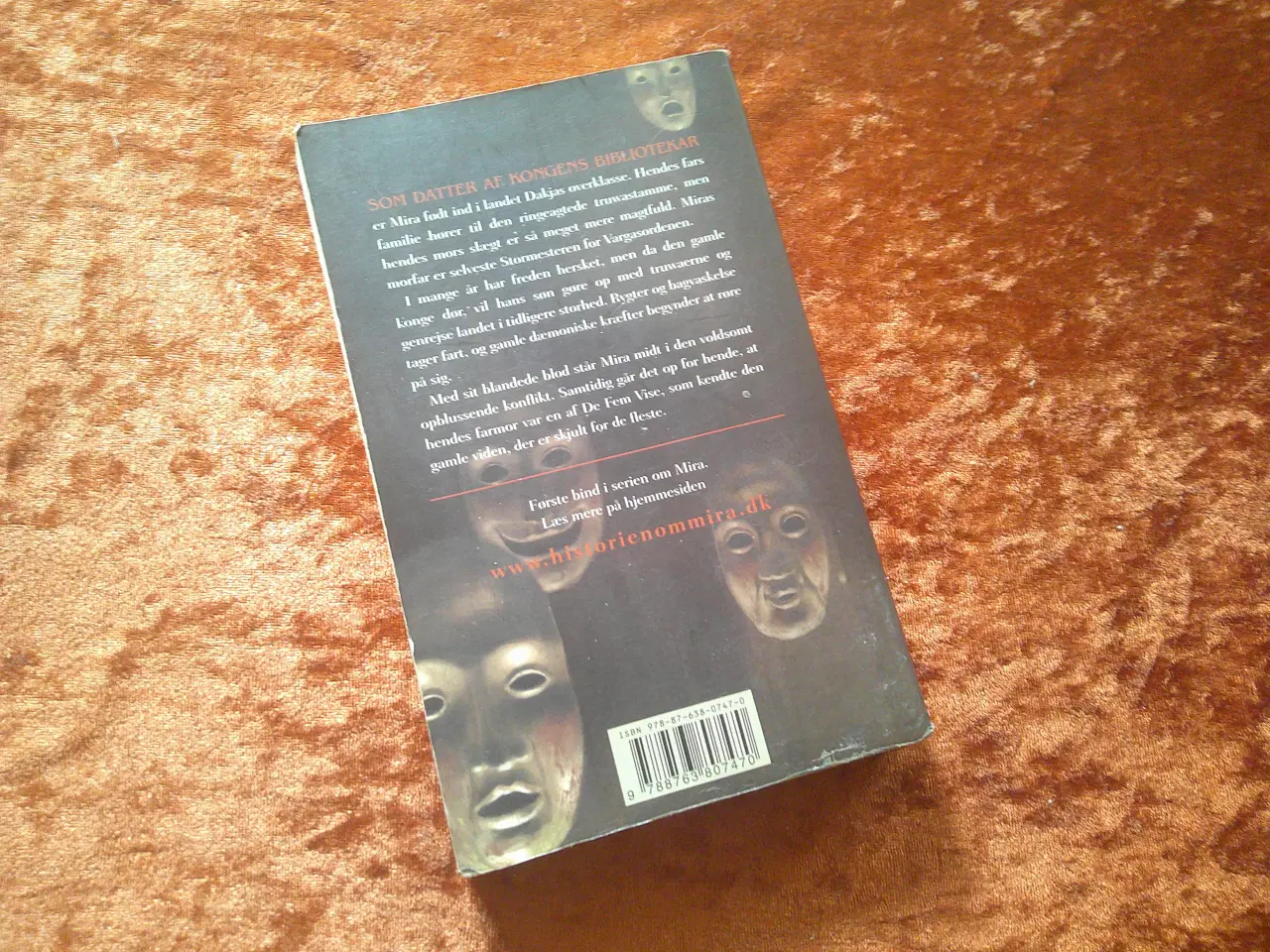 Billede 2 - Dæmonernes hvisken, Josefine Ottesen,