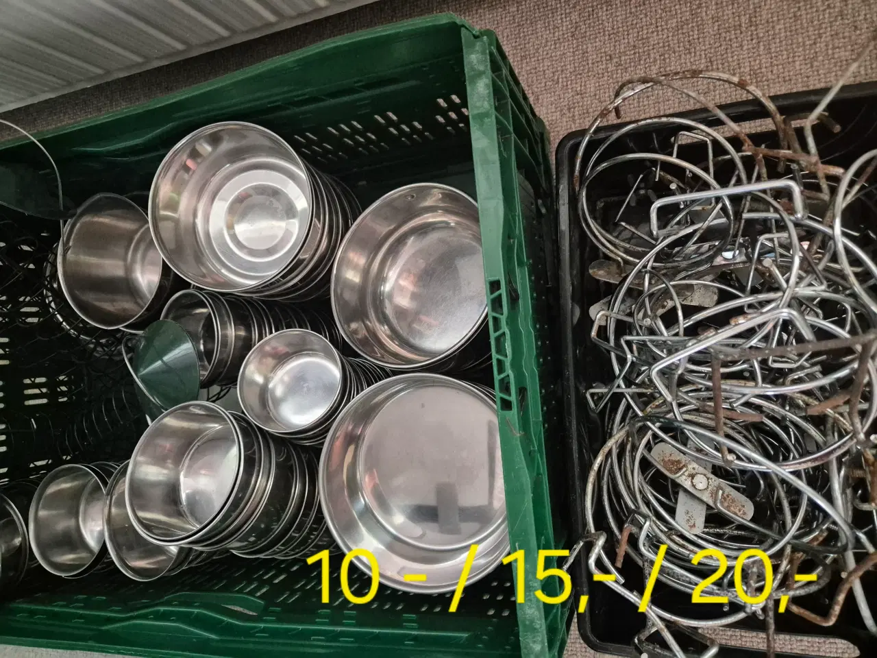 Billede 18 - Legetøj, madskåle, drikkeflasker maskine.m.