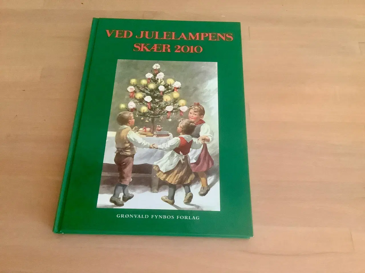 Billede 1 - Ved julelampens skær 2010.