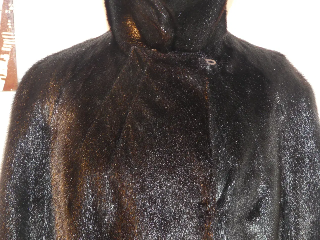Billede 10 - Mørkebrun Nutria-pels. Str. 48/50