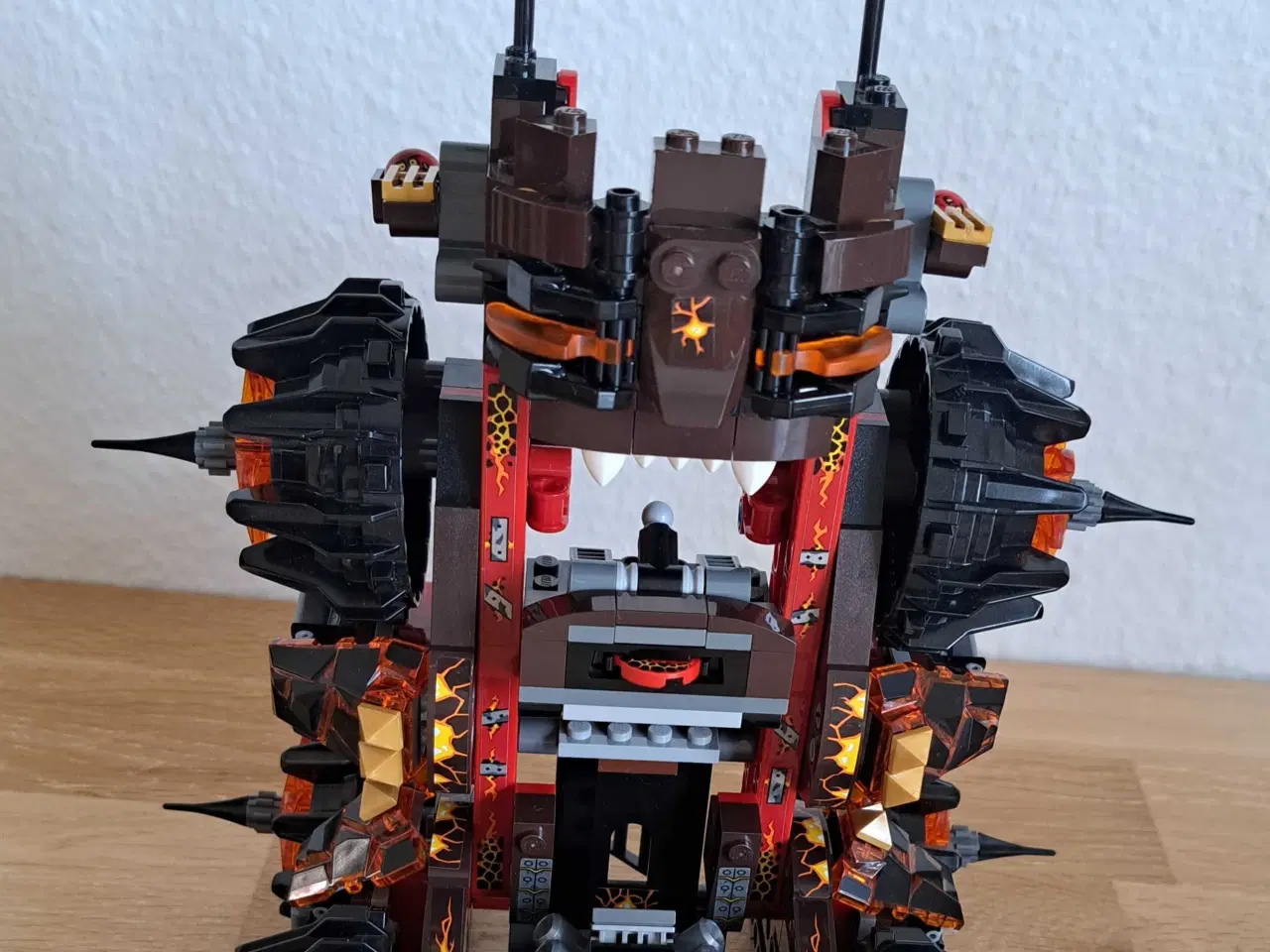 Billede 4 - LEGO Nexo Knights - General Magmar's Siege Machine