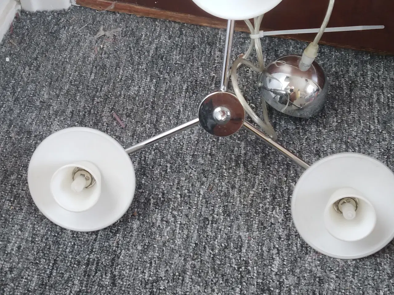 Billede 2 - Loftslampe til Spisebord