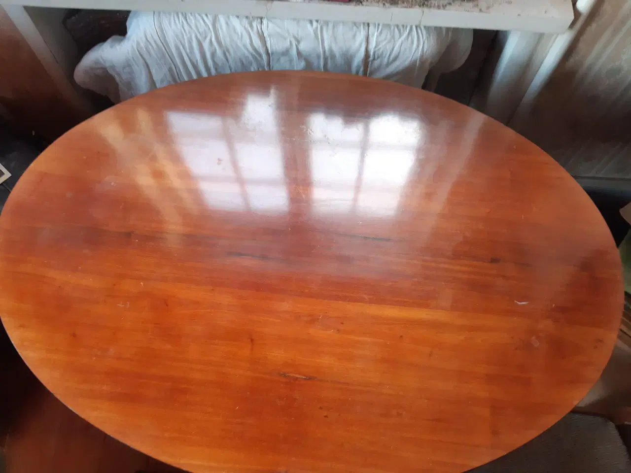 Billede 1 - Mahogni bord og 4 stole 
