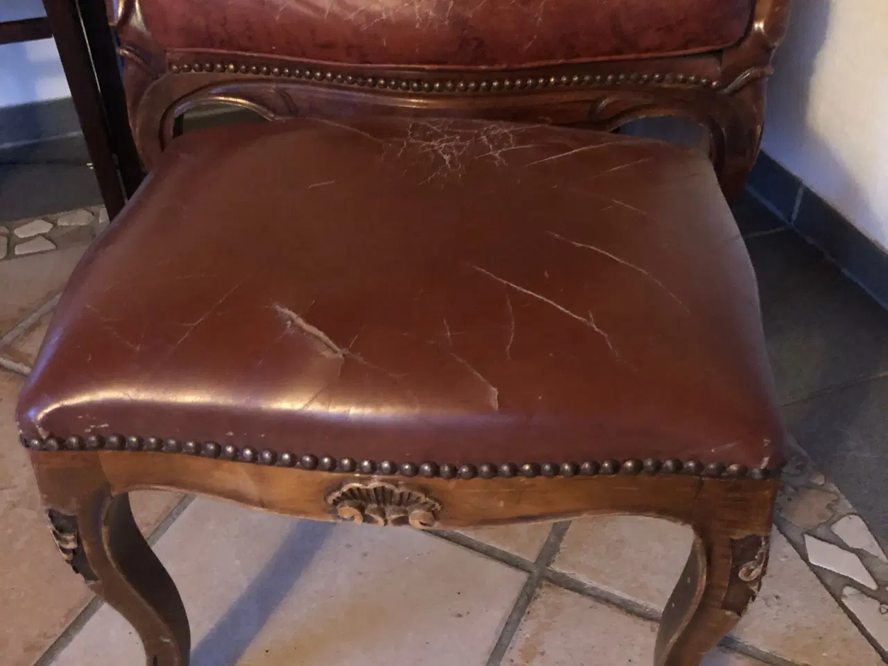 Billede 3 - Smuk stol med skammel