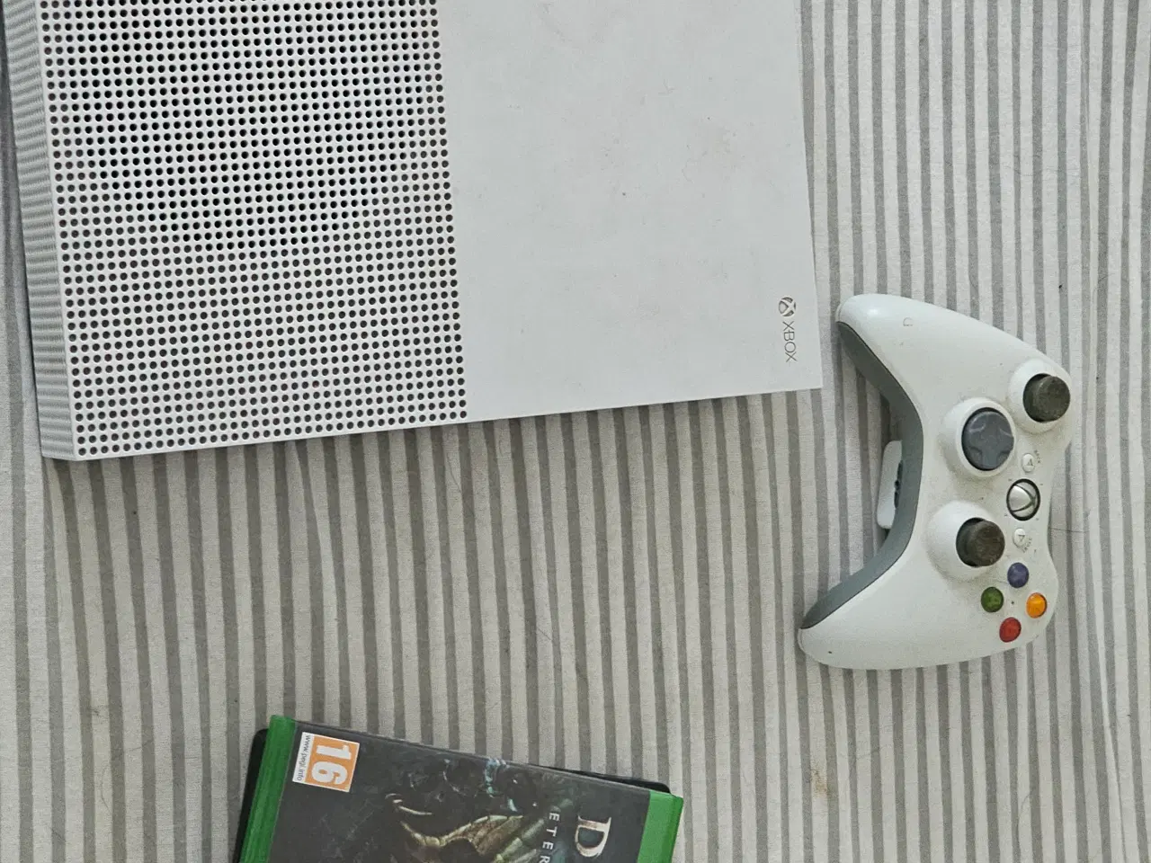 Billede 2 - Xbox one med spil og en konsolg