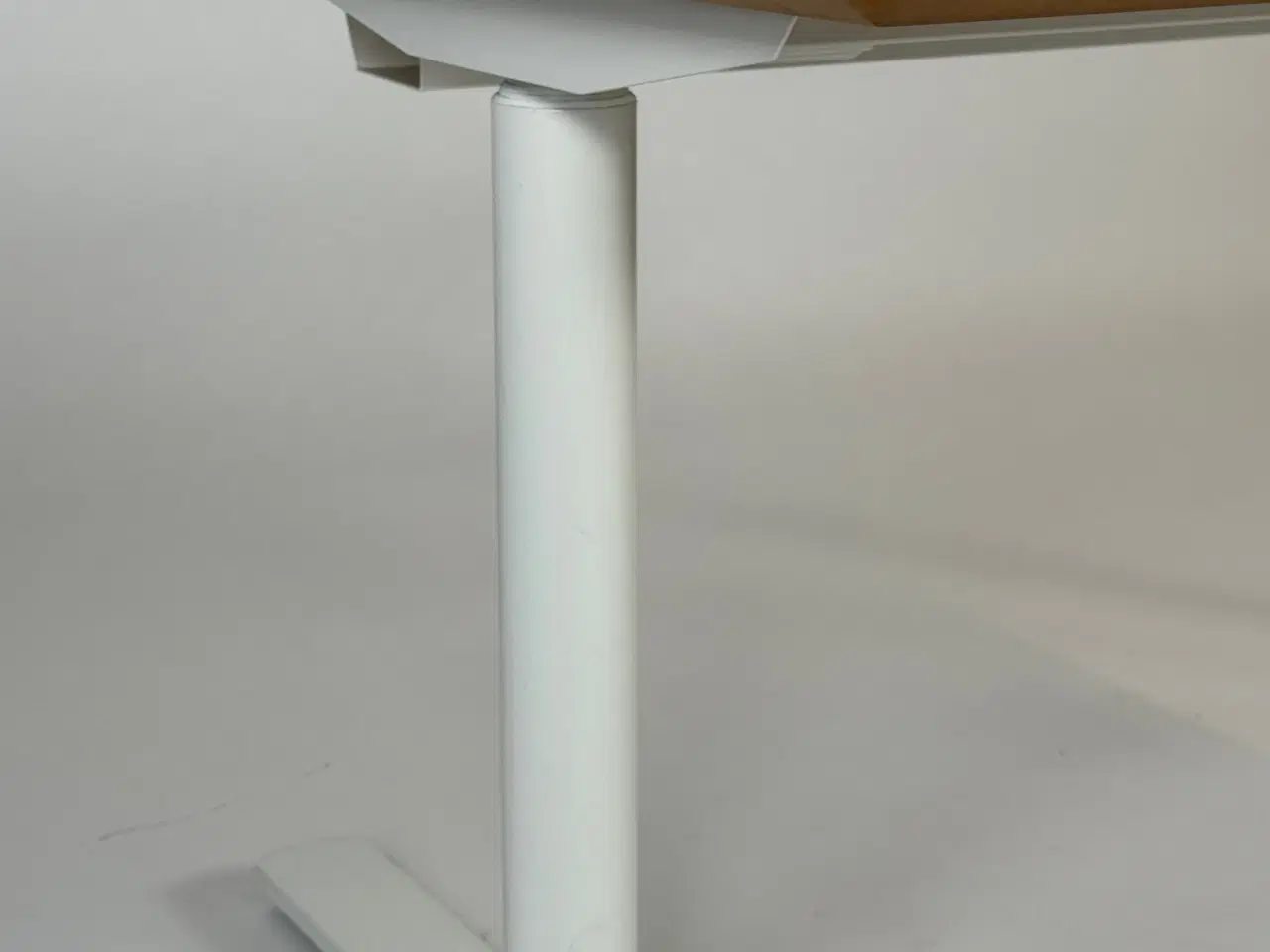 Billede 5 - Hæve/sænkebord – Grå/Hvid 140x80 cm