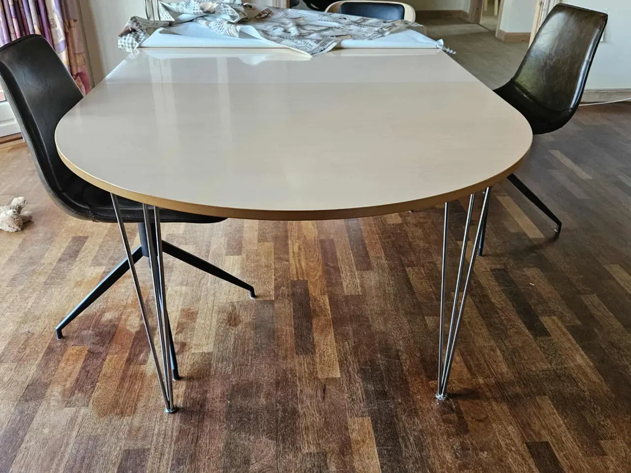Billede 1 - Spise bord ovalt 