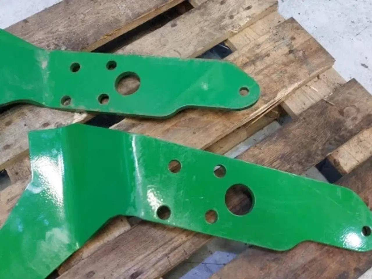 Billede 4 - John Deere H310 Motorhjelms Beskytte Sæt Beslag W57070