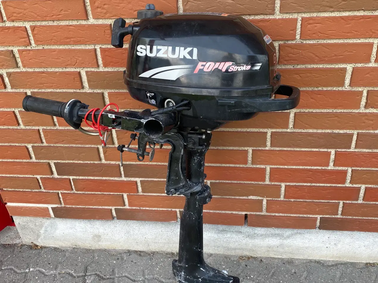 Billede 2 - Påhængsmotor Suzuki 2,5 Hk 4 takt 