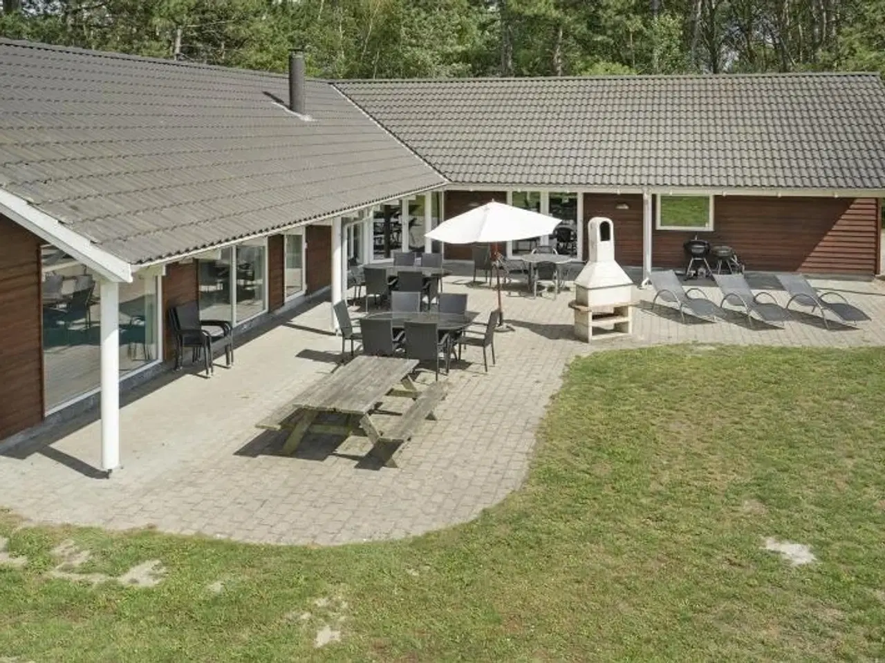 Billede 1 - Poolhus til 18 personer ved Rødby, Lolland.