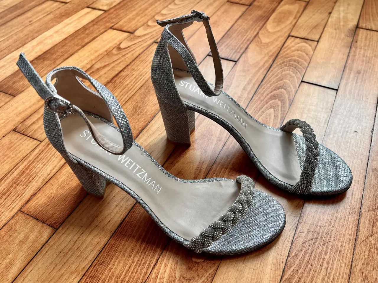 Billede 5 - Stuart Weitzman hæle / pumps Str 38.5 sparkly sølv