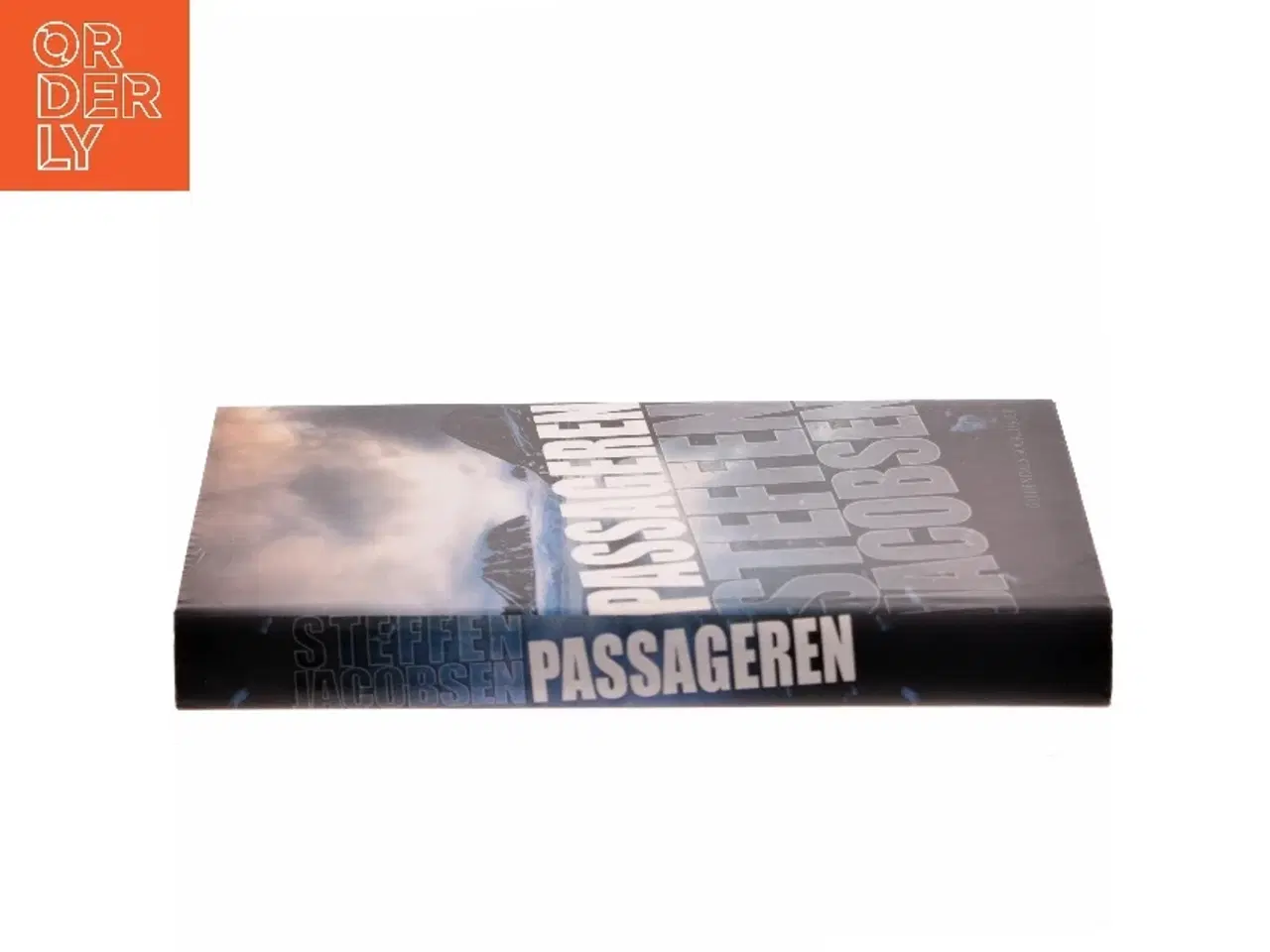 Billede 2 - Passageren af Steffen Jacobsen (Bog)