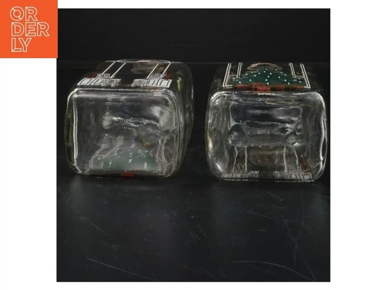 Billede 2 - Snapseflasker, jule dekoration (str. 20 cm. 2 styk) fra Holmegaard