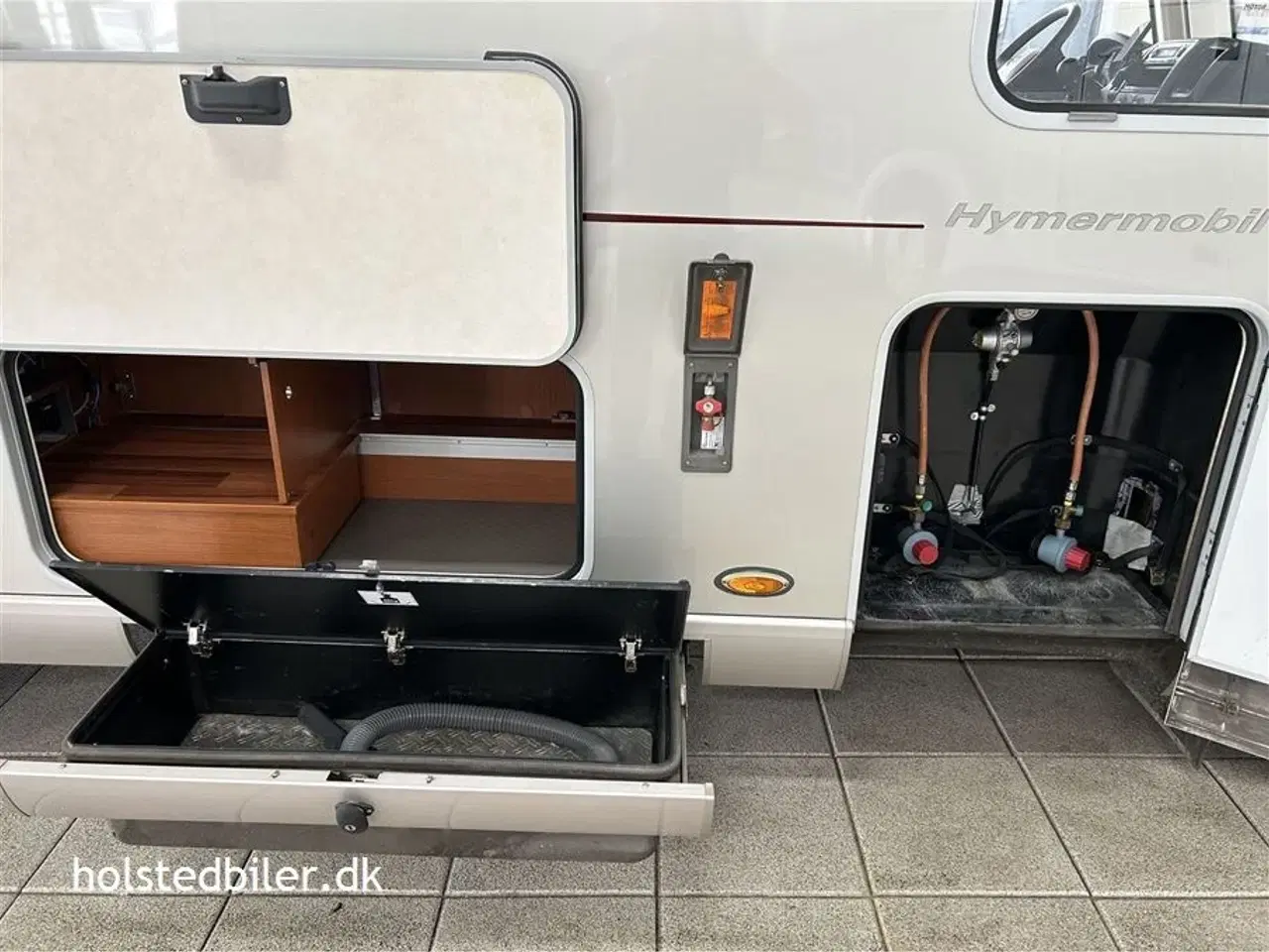 Billede 19 - 2011 - Hymer Hymermobil 544   VILD velholdt - 8 siddepladser - meget udstyr.