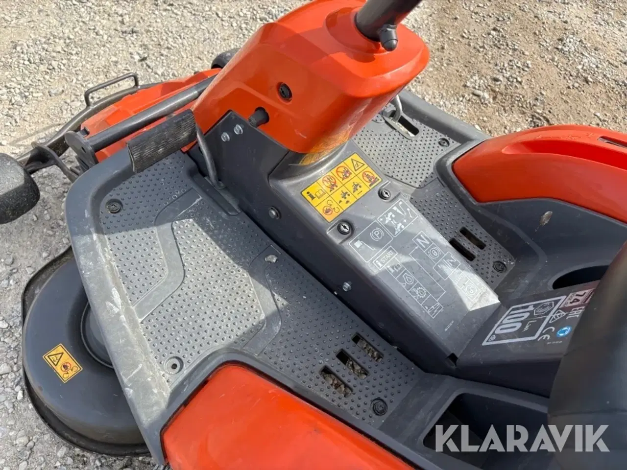Billede 11 - Græsslåmaskine Husqvarna R213C
