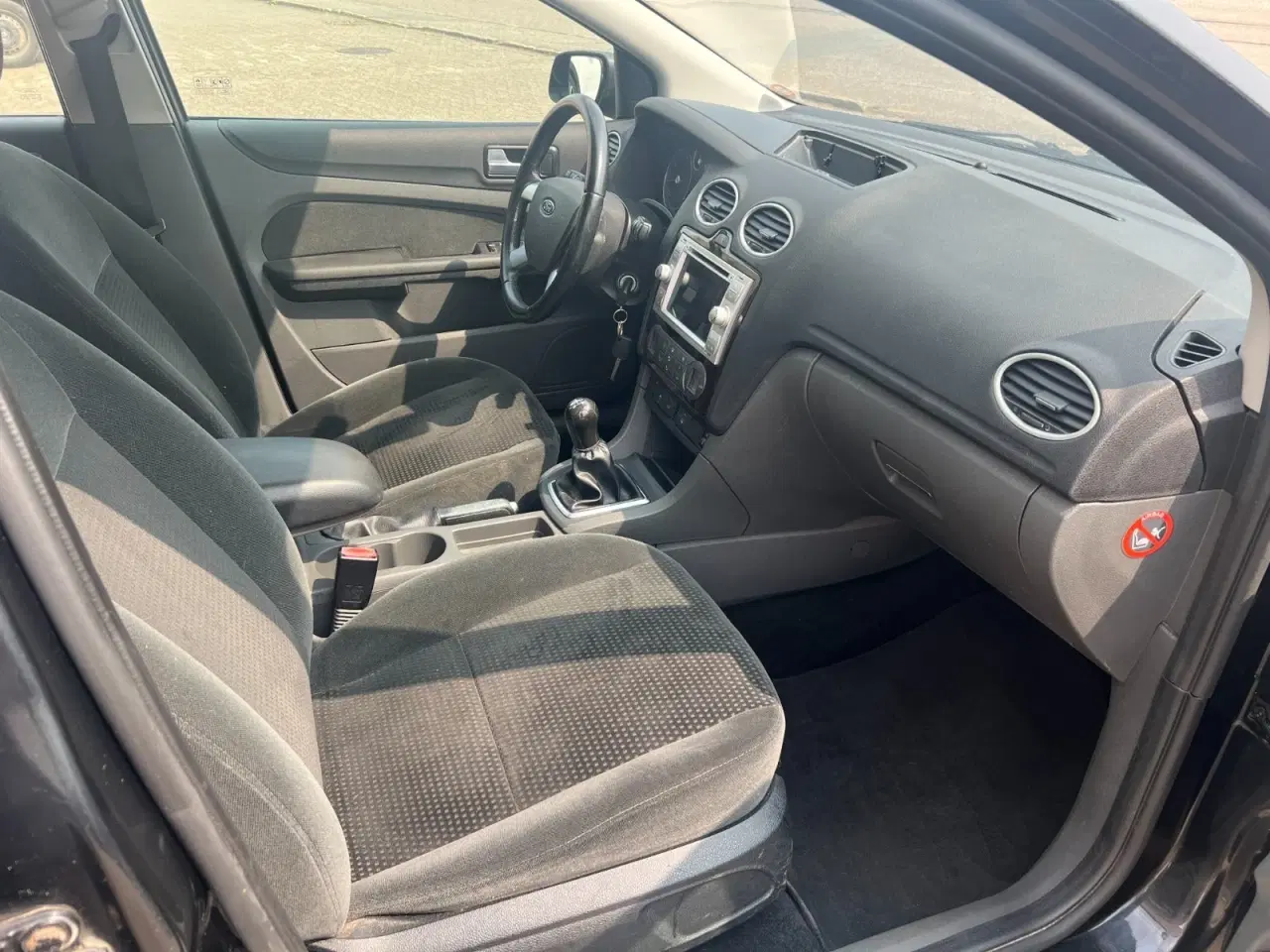Billede 10 - Ford Focus 2,0 145 Ghia stc.