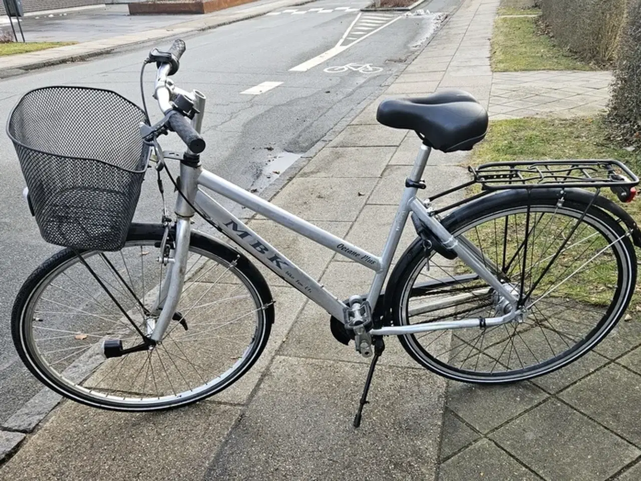 Billede 1 - MBK damecykel. 