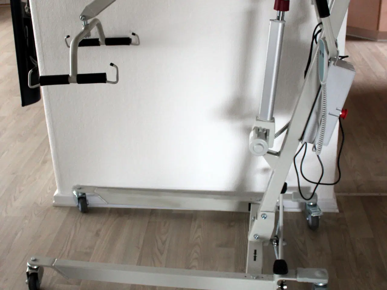 Billede 1 - Elektrisk Personlift