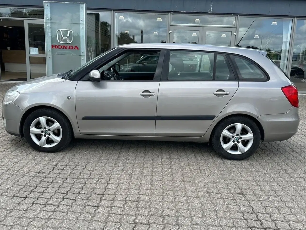 Billede 2 - Skoda Fabia 1,6 16V Elegance Combi aut.