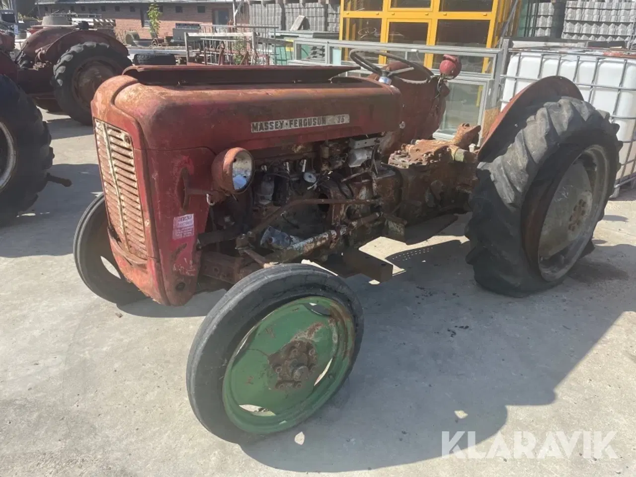 Billede 1 - Veterantraktor Massey-Ferguson 35