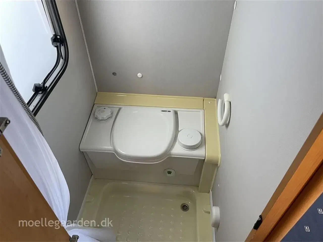 Billede 4 - 2004 - Dethleffs Camper Lifestyle 450 DB