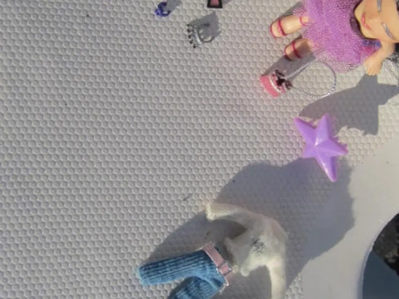 Billede 2 - Bratz, Little Bratz 12 cm