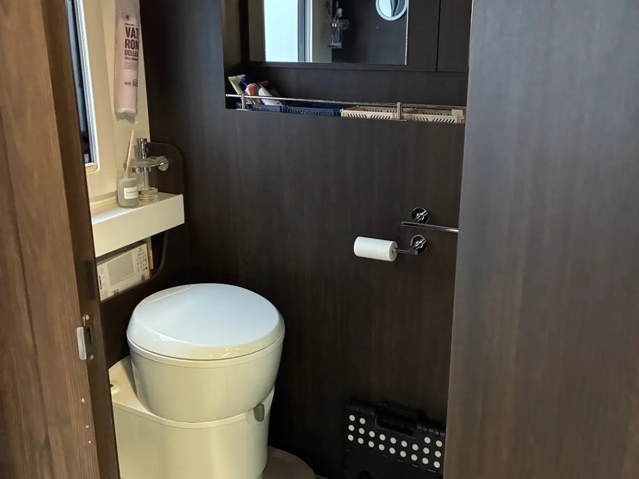 Billede 8 - Benimar Tessoro 487 NK – 2020 Off-grid luksus, høj