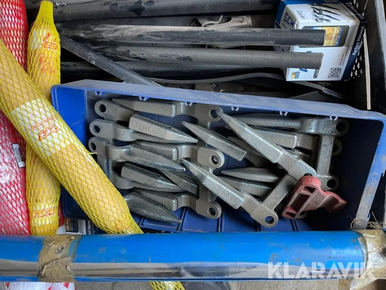 Billede 12 - Reservedele til mejetærsker New Holland, MF, Laverda