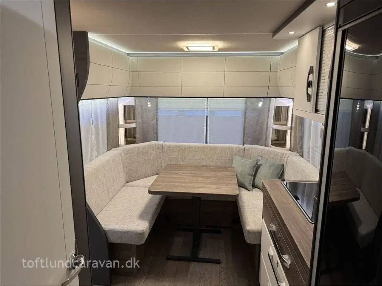 Billede 5 - 2026 - Hobby Excellent Edition 540 UL NU PÅ LAGER. NY 2026 MODEL, populær enkeltsengs-vogn. Sønderjyllands aut. HOBBY forhandler.