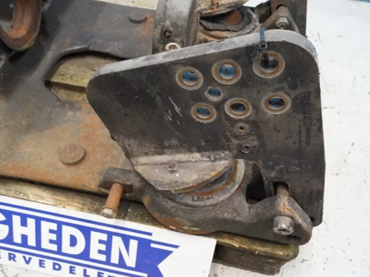 Billede 20 - Valtra T213 Forbro / Affjedring 