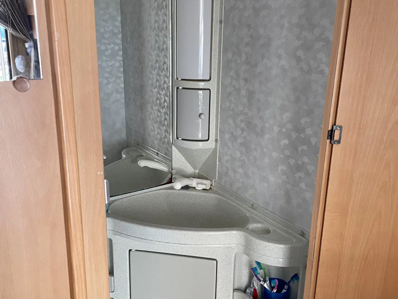 Billede 5 - Adria Altea 430DD - Står i Italien