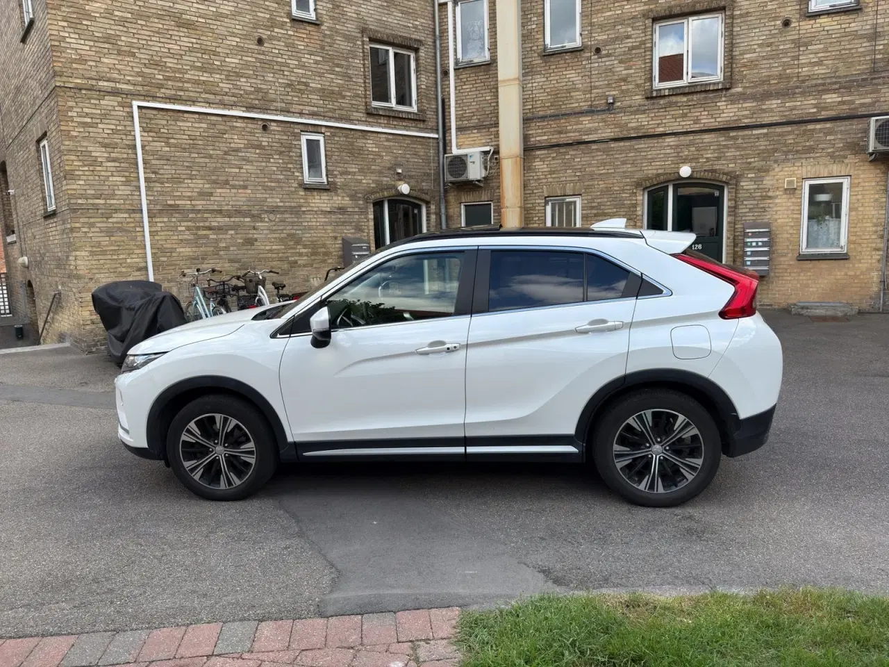 Billede 8 - Mitsubishi Eclipse Cross 1,5 T 163 Invite+