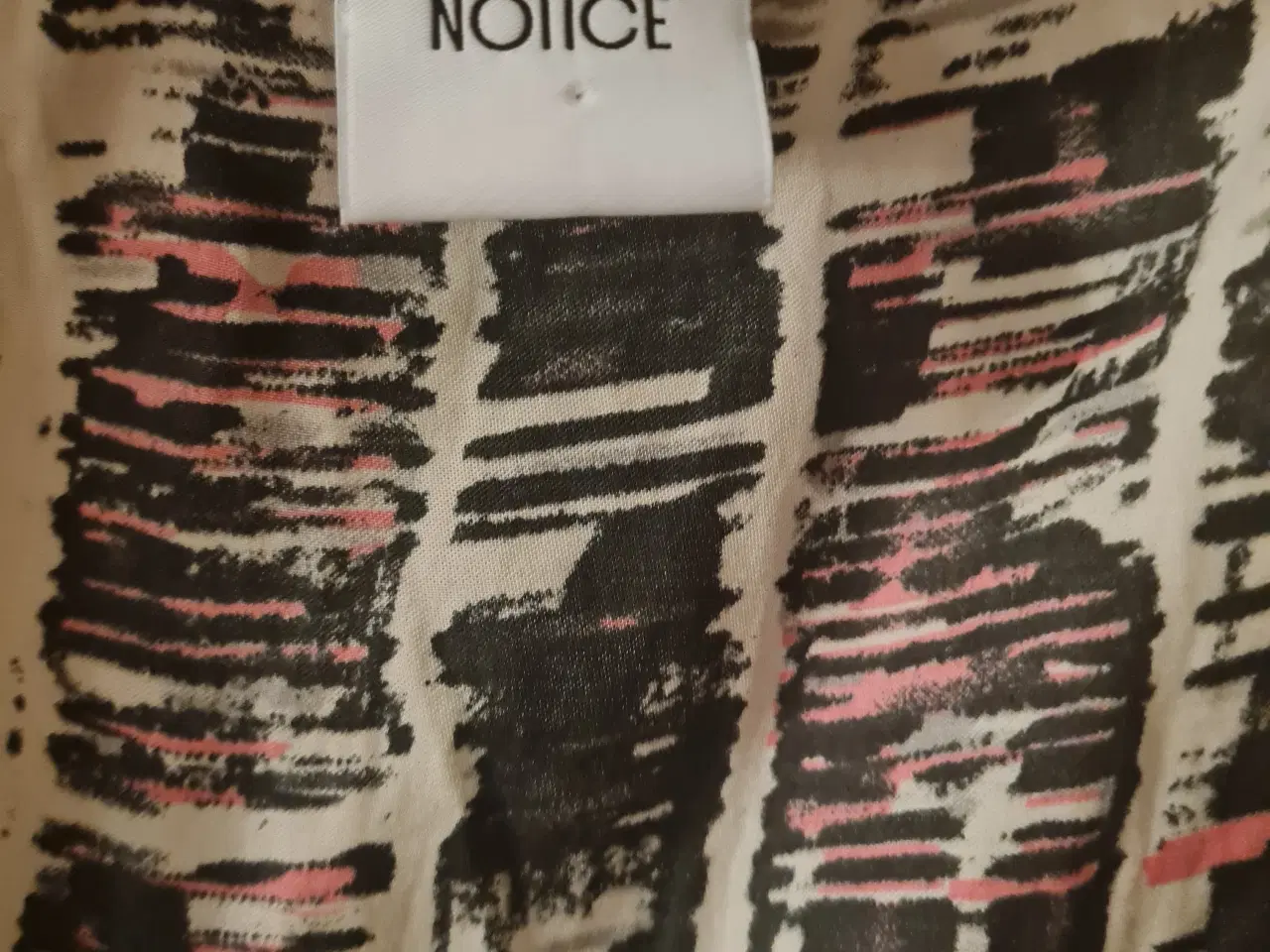 Billede 7 - Buksedragt str 44 fra Notice