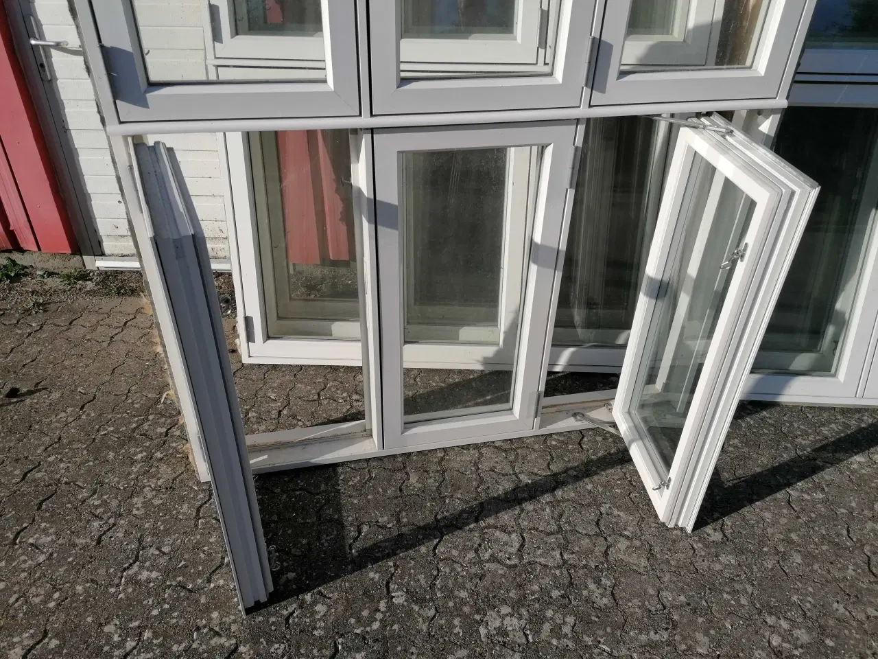 Billede 6 - Træ/Alu Dannebrogsvinduer BxH 158x166 cm.Stykpris