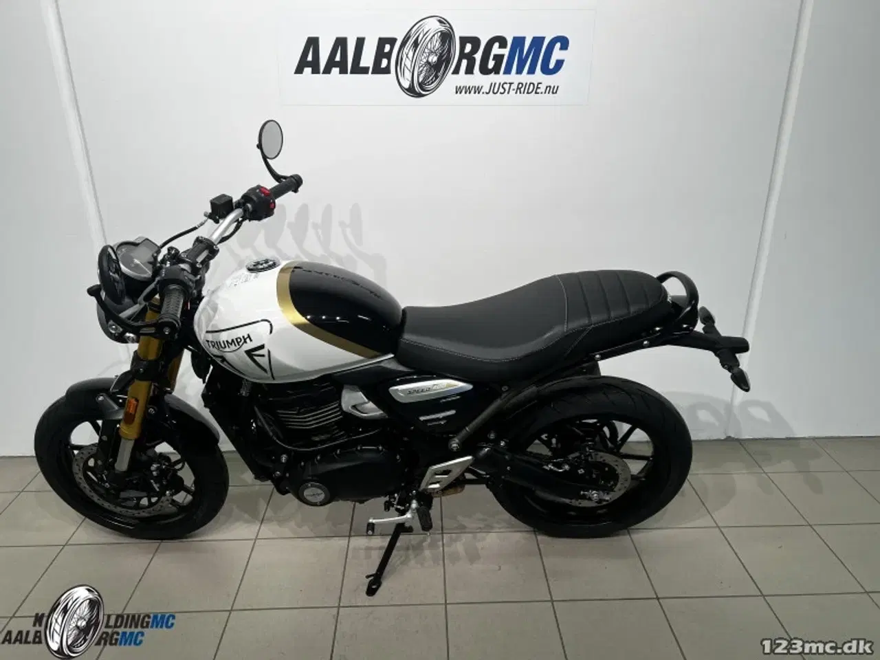 Billede 2 - Triumph Speed 400 WBPR Pearl Met White / Phantom Black