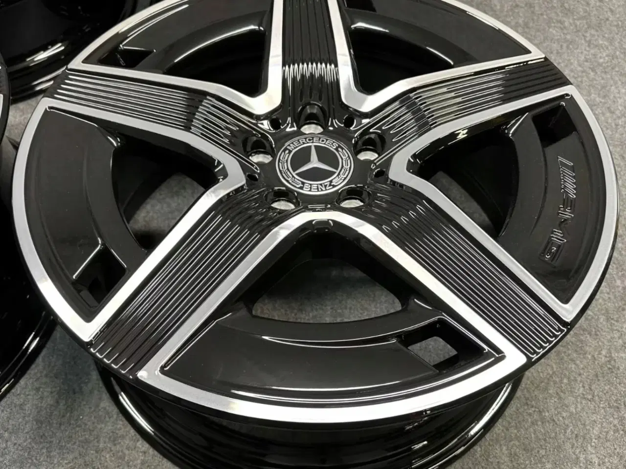 Billede 6 - ALUFÆLGE MERCEDES GLC 254 W254 AMG 19"