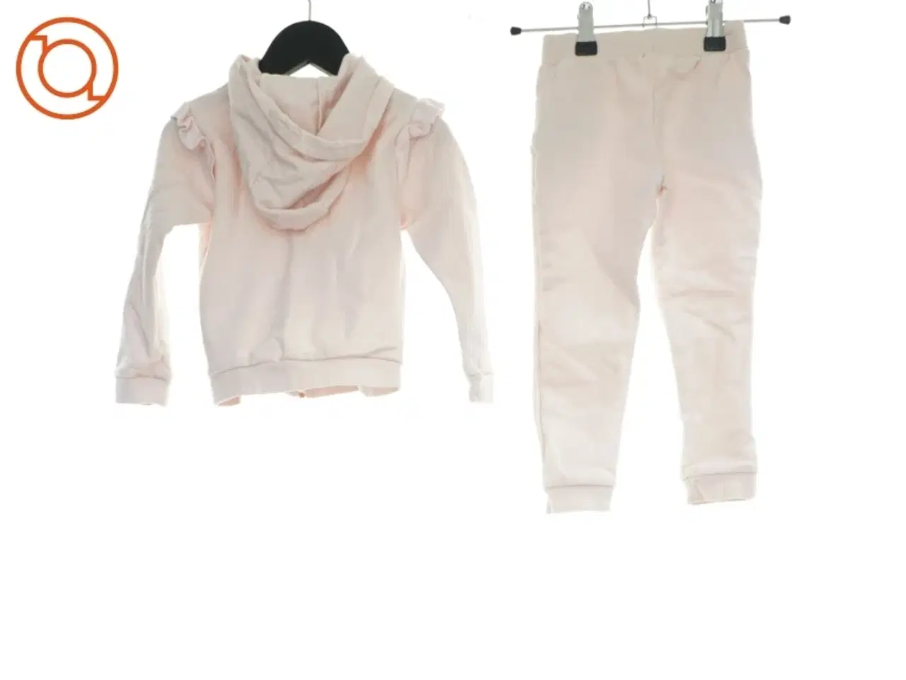 Billede 1 - Sæt børnetøj (2 stk.) fra Carrement Beau Creation Francaise (str. 104 cm)