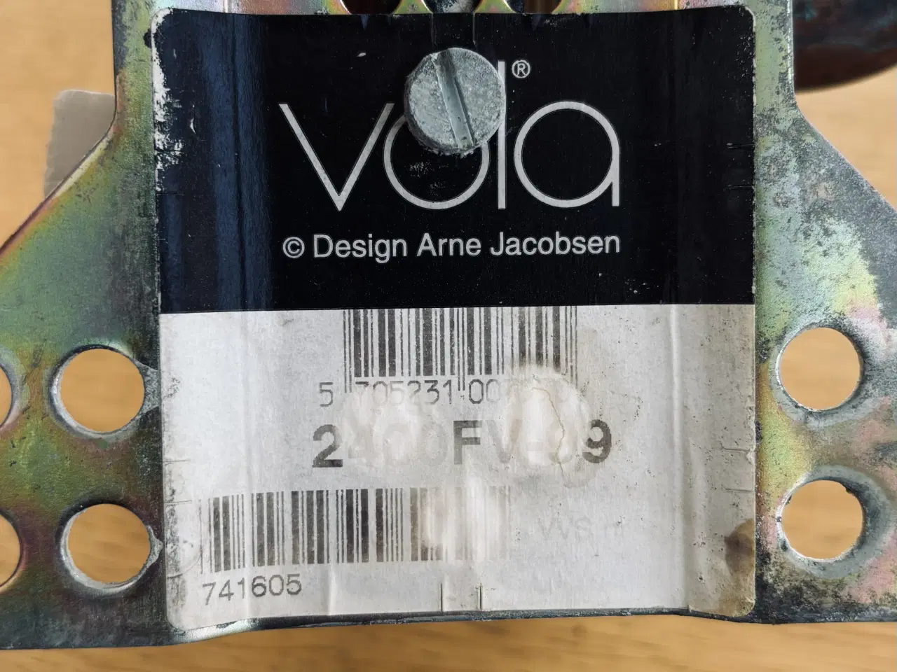 Billede 3 - Vola 2400FV-99 indbygningsarmatur mm. 