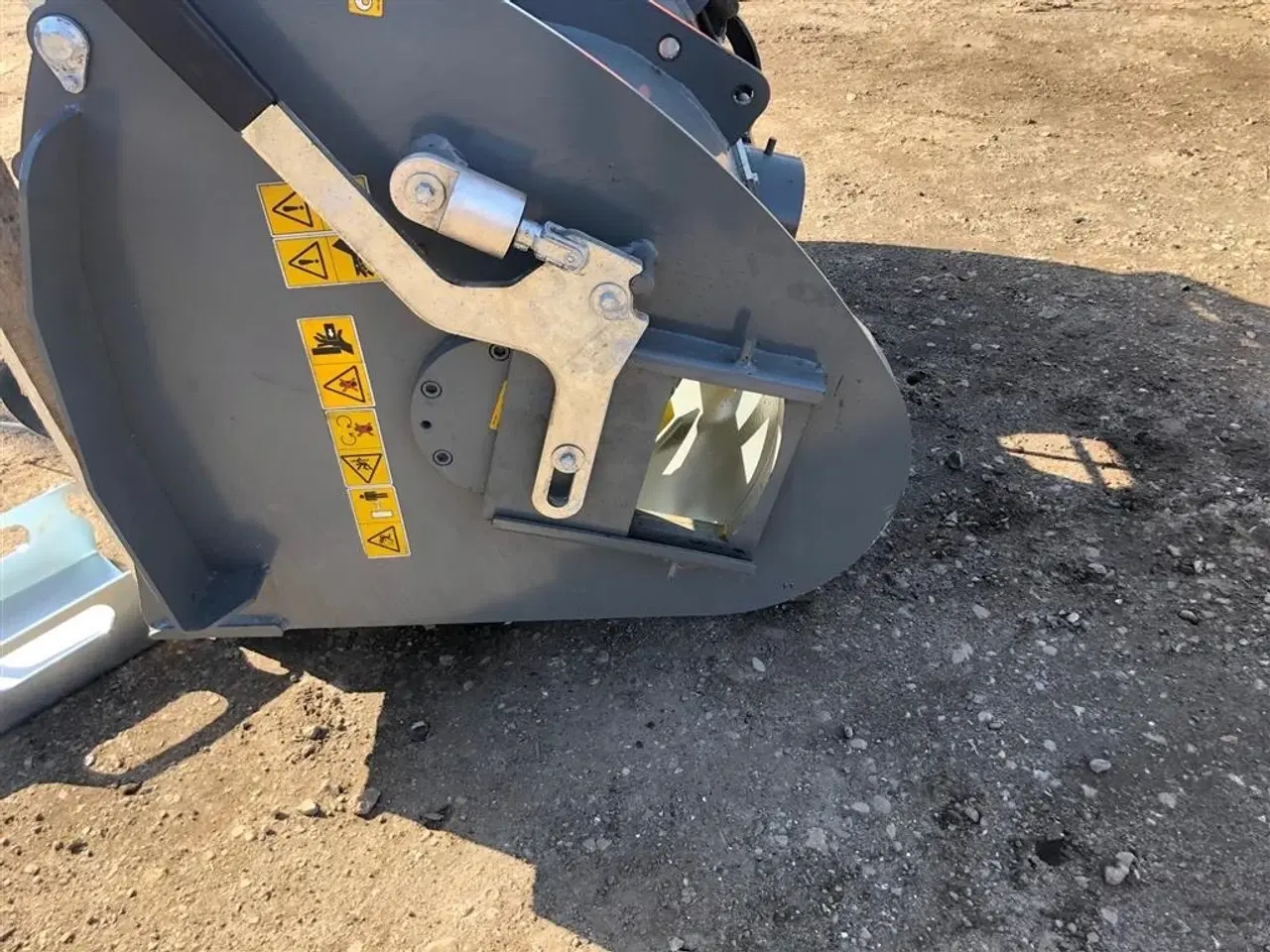 Billede 11 - - - - UML TD Betonblandeskovl 150-1.100 liter