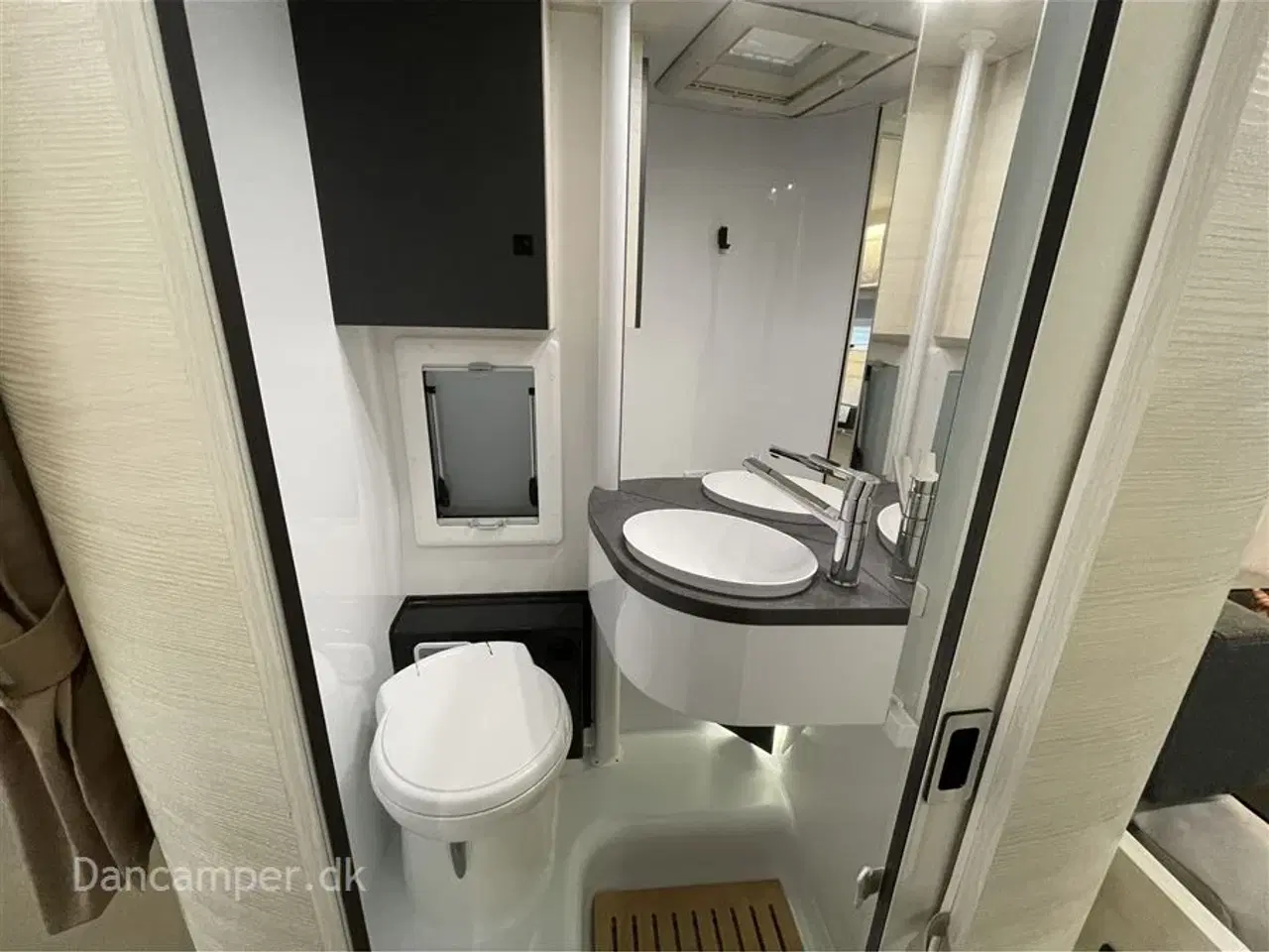 Billede 29 - 2024 - Chausson Titanium 627 ULTIMATE   Nedsat kr. 61.000,- Enkeltsenge + hæve-/sænkeseng, 5 selepladser, 4 sovepladser med mulighed for 5, 170Hk Aut,, Artic pakke, meget udstyr