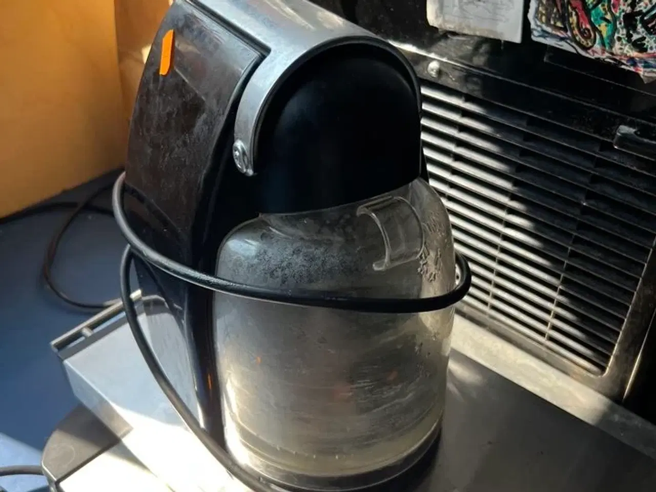 Billede 3 - 2 varmeplader samt NESPRESSO C100 kaffemaskine