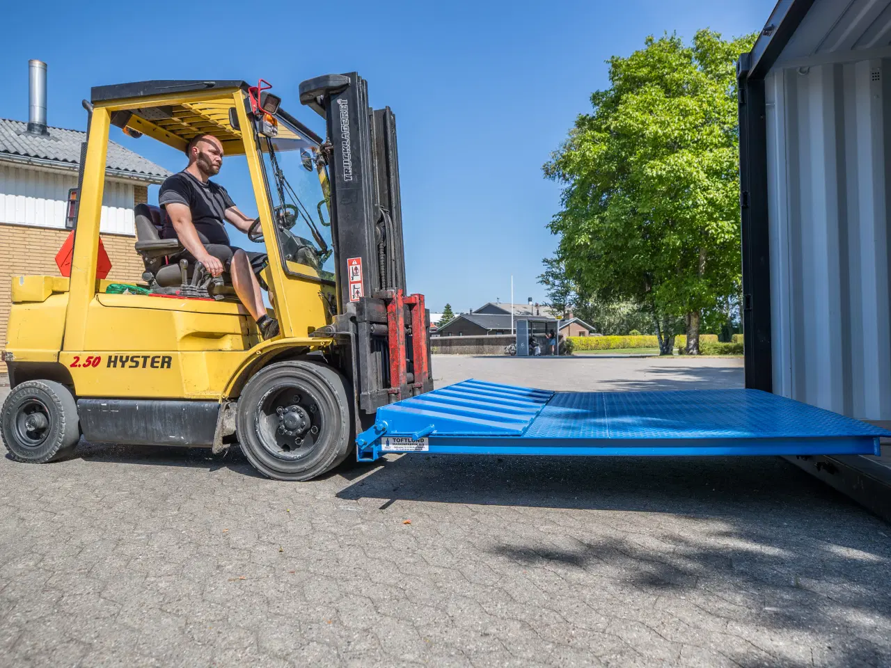 Billede 7 - Containerrampe for hurtig og nem af / pålæsning af