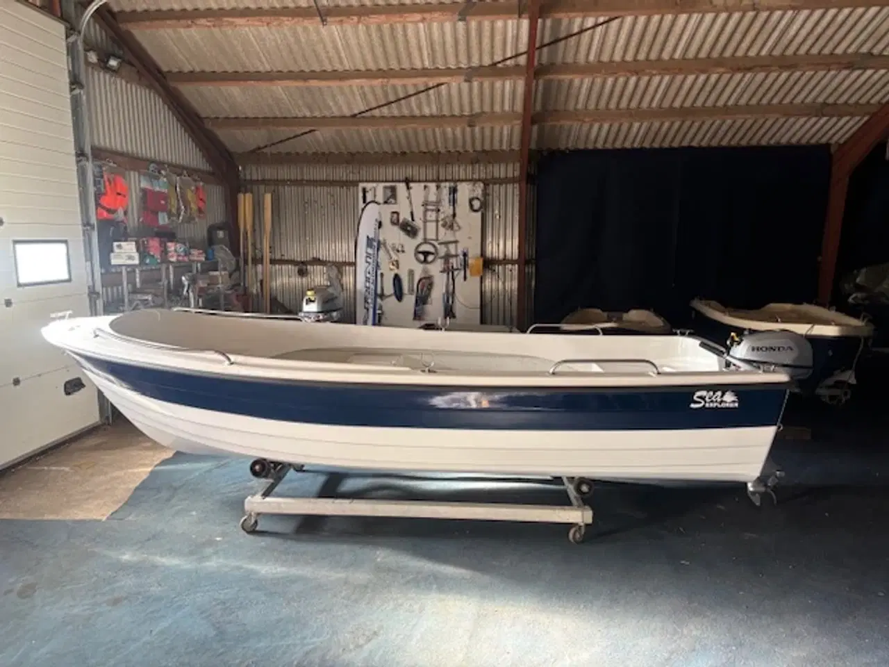 Billede 1 - Fabriksny 470 jolle med 6 hk Honda