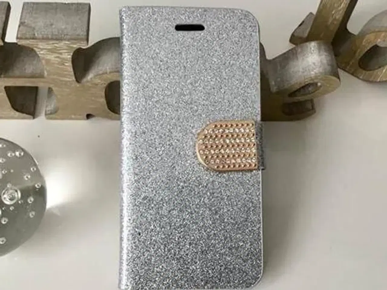 Billede 2 - Sølv glimmer flip cover iPhone 7 el 8 