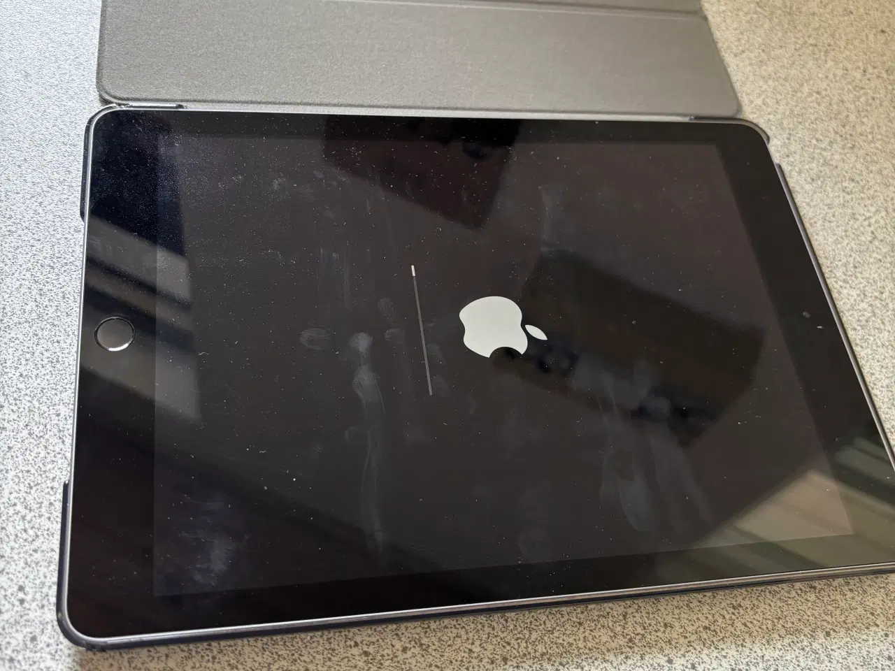 Billede 2 - Ipad Wifi 128GB space grey (2018)
