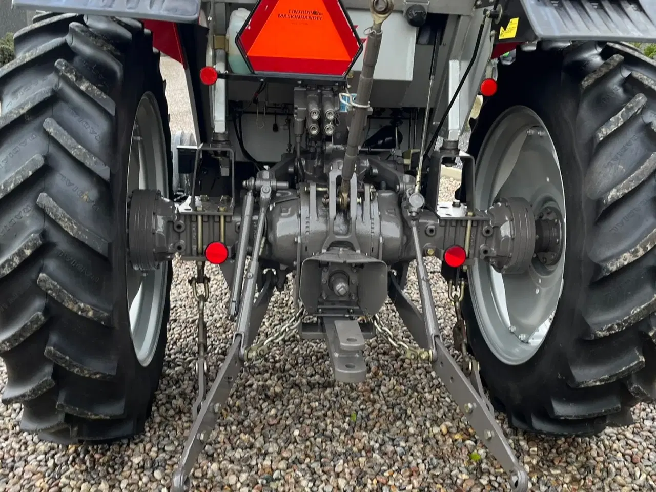 Billede 4 - Massey Ferguson 375 DEN ER SOM NY! Hi-Line model med fyldt servicebog og time garanti på.