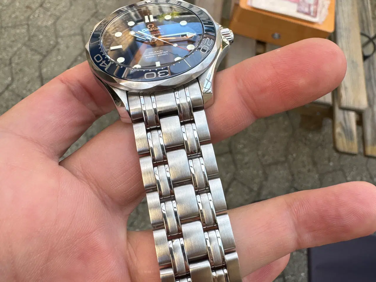 Billede 3 - Omega Seamaster 300 i blå til salg .